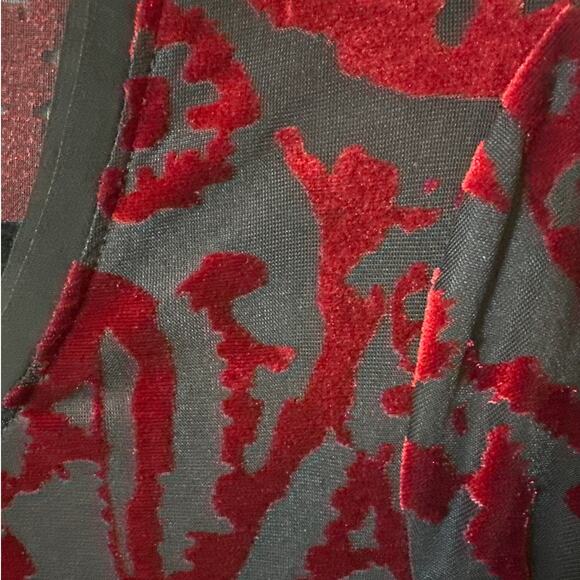 Simply Vera Vera Wang Velvet Burnout Long Sleeve Tunic Top Burgundy Black Size L - Picture 6 of 13